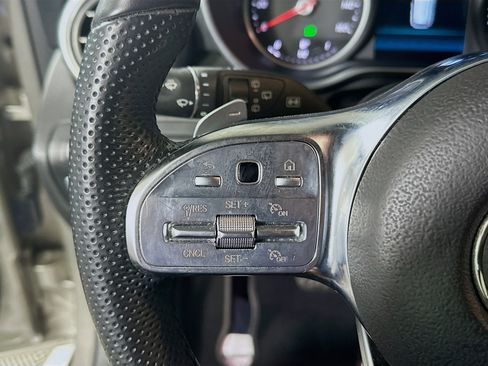 Used 2020 Mercedes-Benz GLC 300 image 16