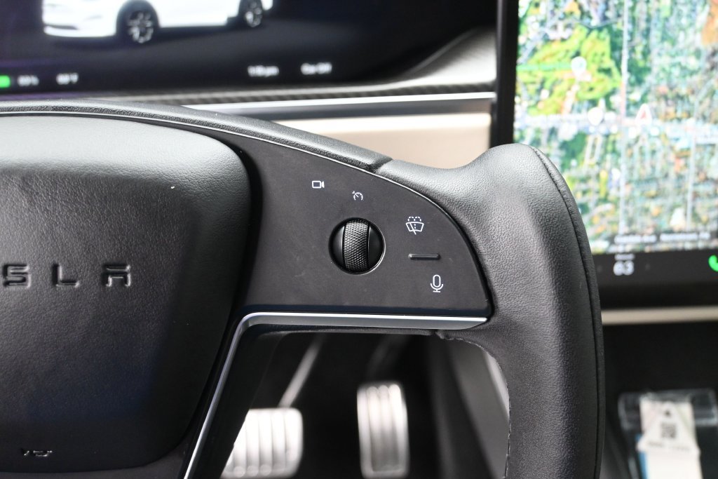 Used 2022 Tesla Model X Plaid AWD/4WD image 11