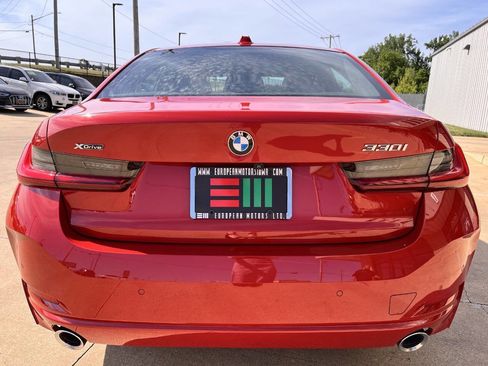Used 2023 BMW 330i xDrive Sedan w/ Convenience Package AWD/4WD image 4