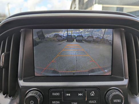 Used 2015 GMC Canyon SLE w/ All-Terrain Adventure Package image 20