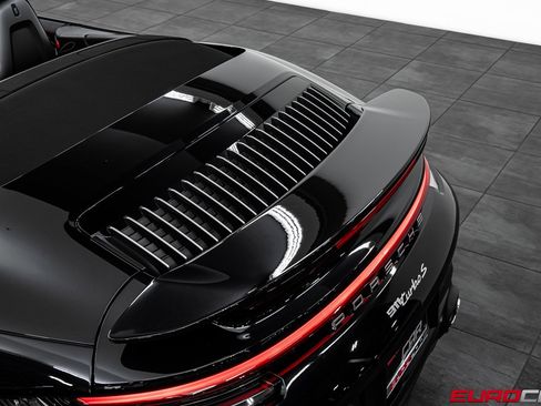 Used 2022 Porsche 911 Turbo S image 20