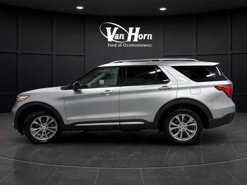 Used 2023 Ford Explorer Limited image 13