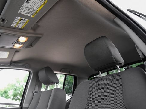 Used 2020 Nissan Frontier SV RWD image 29