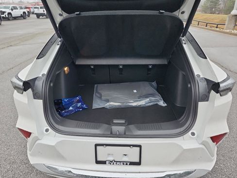 New 2026 Buick Envista Avenir image 9