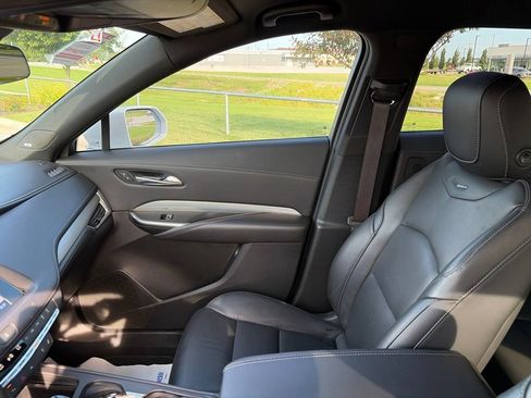 Used 2020 Cadillac XT4 Premium Luxury FWD image 51