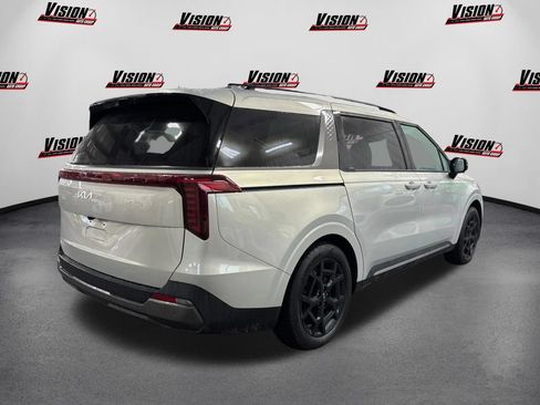 New 2025 Kia Carnival SX Prestige FWD image 5