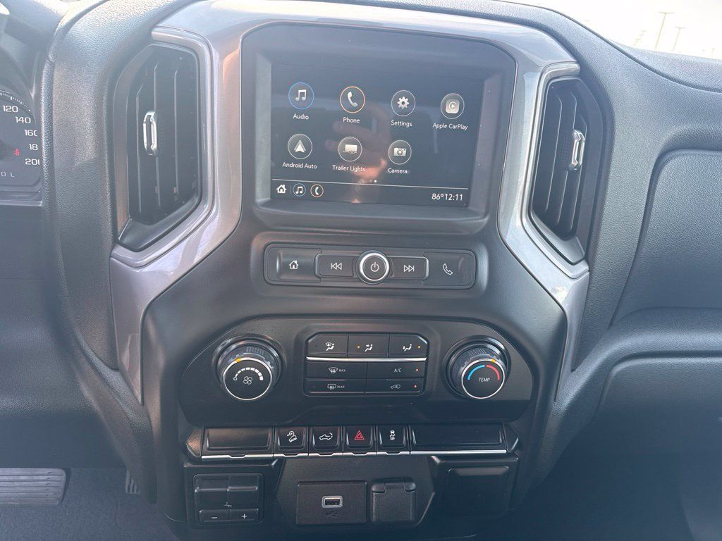 Used 2019 Chevrolet Silverado 1500 Custom Trail Boss w/ Custom Convenience Package AWD/4WD image 8