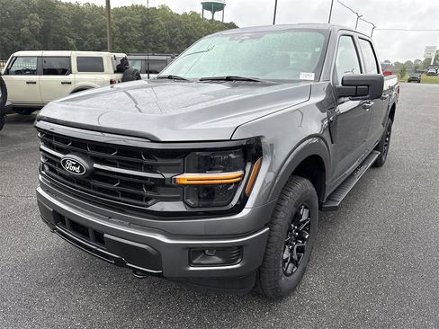 New 2025 Ford F150 XLT w/ Equipment Group 301A Standard image 3