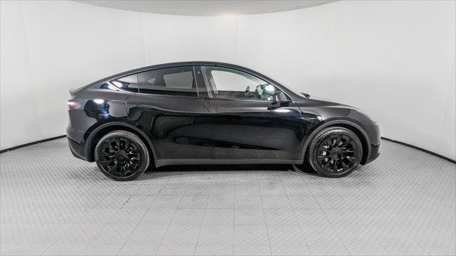 Used 2022 Tesla Model Y Long Range AWD/4WD image 7