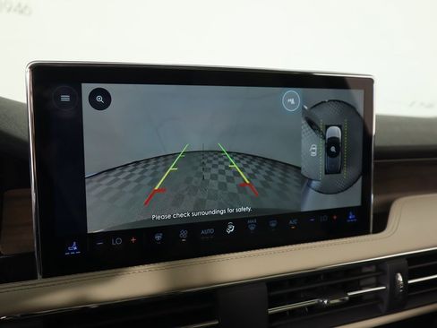 New 2025 Lincoln Corsair Reserve image 8