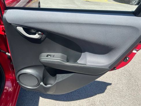 Used 2013 Honda Fit image 16