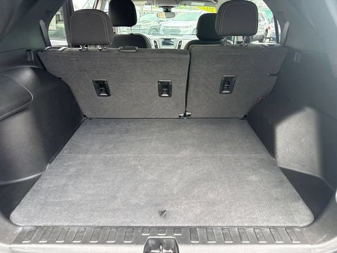 Used 2022 Chevrolet Equinox LS w/ LS Convenience Package FWD image 14