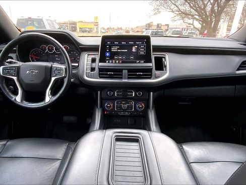 Used 2021 Chevrolet Tahoe Z71 w/ Z71 Signature Package image 31