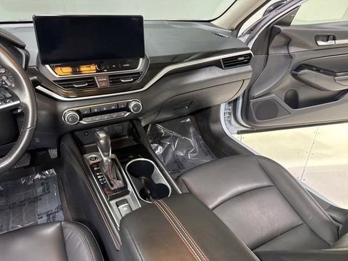Used 2024 Nissan Altima 2.5 SR w/ SR Premium Package AWD/4WD image 24