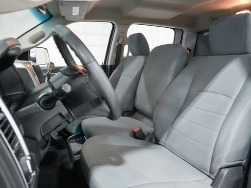 Used 2018 RAM 2500 SLT AWD/4WD image 9