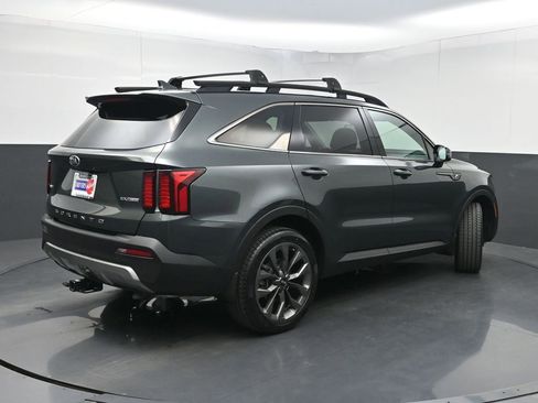 Used 2021 Kia Sorento EX w/ EX AWD X-Line Package image 25