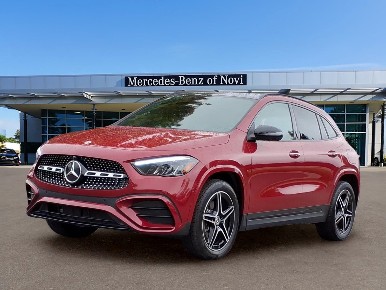 Used 2025 Mercedes-Benz GLA 250 4MATIC image 1
