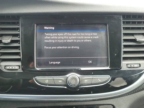 Used 2022 Buick Encore Preferred w/ Safety Package FWD image 21