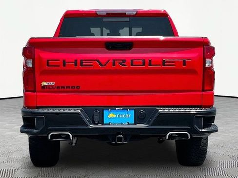 Used 2024 Chevrolet Silverado 1500 LT Trail Boss w/ Convenience Package II AWD/4WD image 5
