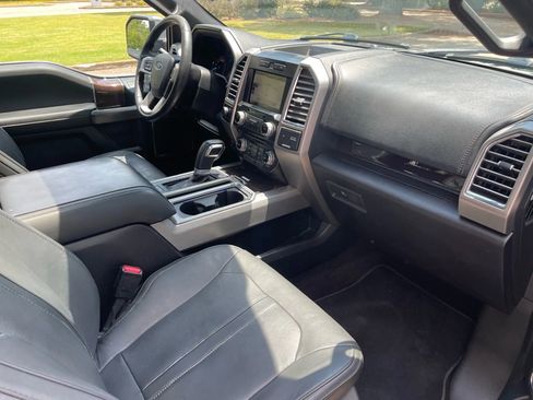 Used 2015 Ford F150 Platinum w/ Equipment Group 701A Luxury image 14