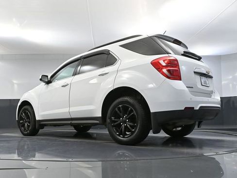 Used 2017 Chevrolet Equinox LT w/ Convenience Package image 46