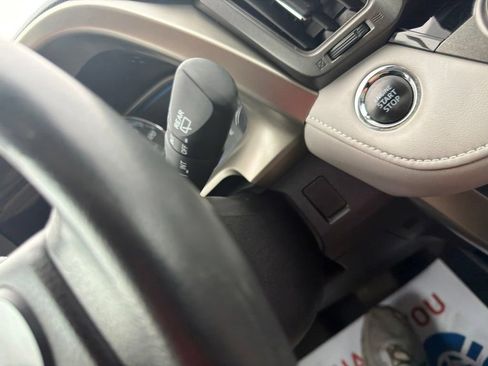 Used 2015 Toyota RAV4 Limited w/ Technology Package AWD/4WD image 38