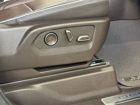 Used 2024 GMC Sierra 1500 Denali w/ Denali Reserve Package image 27