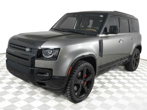 Used 2024 Land Rover Defender 110 X image 8