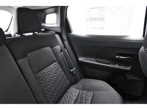 New 2026 Nissan Kicks SV w/ Charging Package FWD image 10