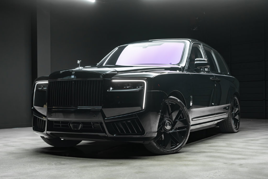 Used 2026 Rolls-Royce Cullinan AWD/4WD image 2