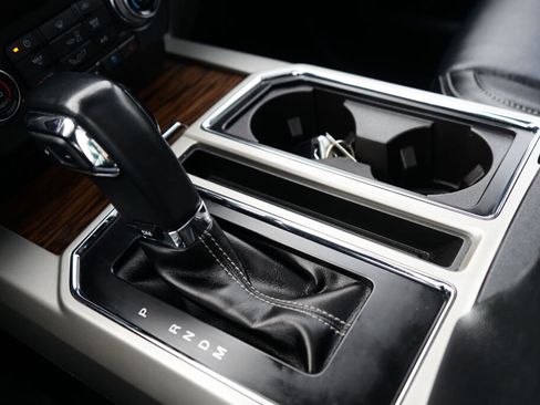 Used 2019 Ford F150 Lariat w/ Equipment Group 502A Luxury image 22