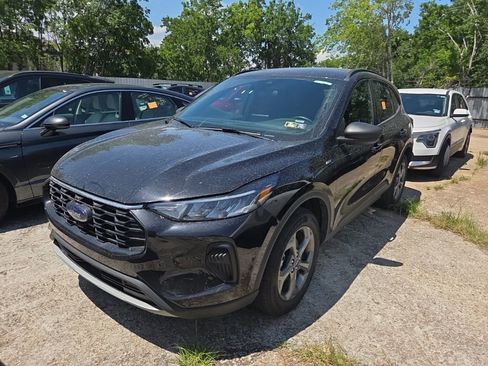 Used 2025 Ford Escape ST-Line AWD/4WD image 1