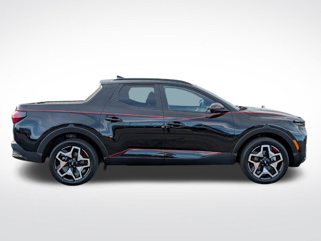 Used 2023 Hyundai Santa Cruz Limited AWD/4WD image 2