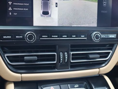Used 2019 Porsche Macan AWD/4WD image 19