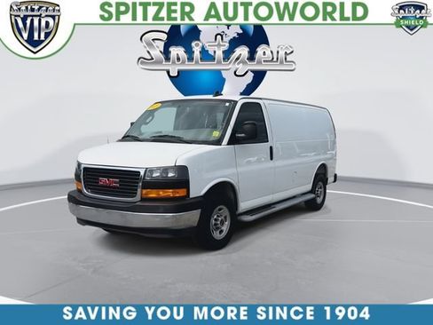 Used 2025 GMC Savana 2500 w/ Driver Convenience Package RWD image 4
