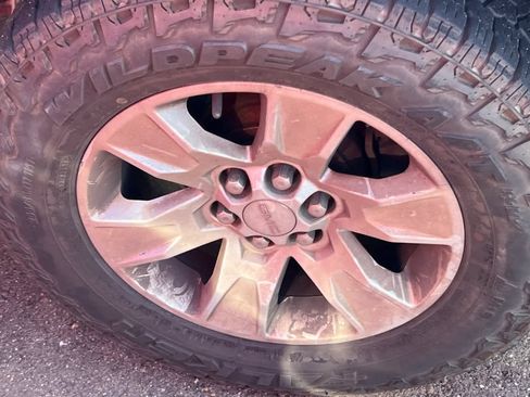 Used 2015 GMC Canyon SLE w/ SLE Convenience Package image 18