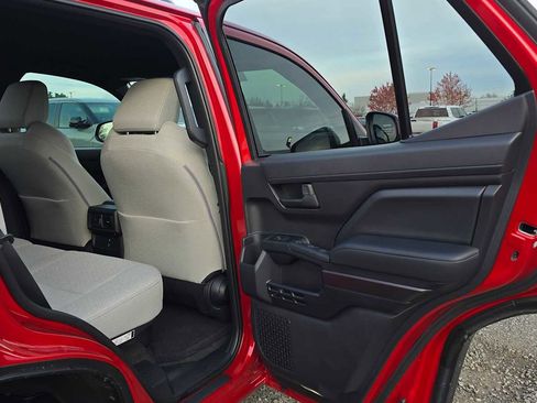 Certified 2025 Toyota 4Runner SR5 image 14