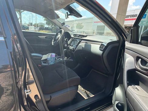 Used 2022 Nissan Rogue Sport S FWD image 9