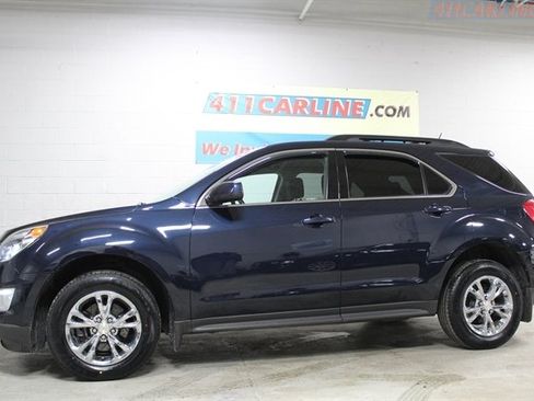 Used 2017 Chevrolet Equinox LT w/ Convenience Package image 5