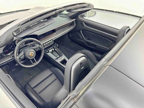Used 2024 Porsche 911 Targa 4 w/ Premium Package image 39