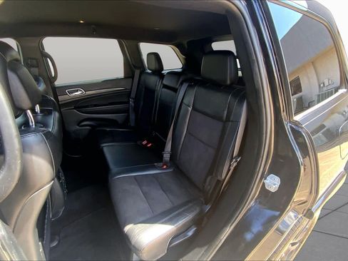 Used 2022 Jeep Grand Cherokee Laredo X RWD image 21