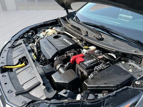 Used 2024 Nissan Rogue SV AWD/4WD image 14