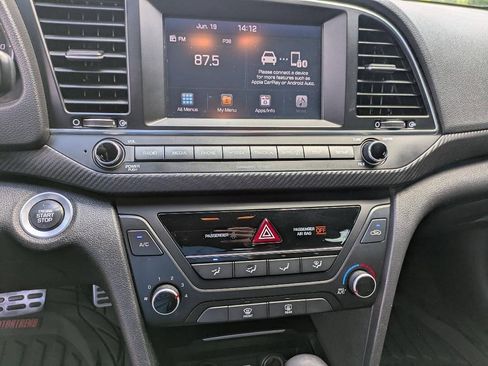 Used 2017 Hyundai Elantra Sport FWD image 17
