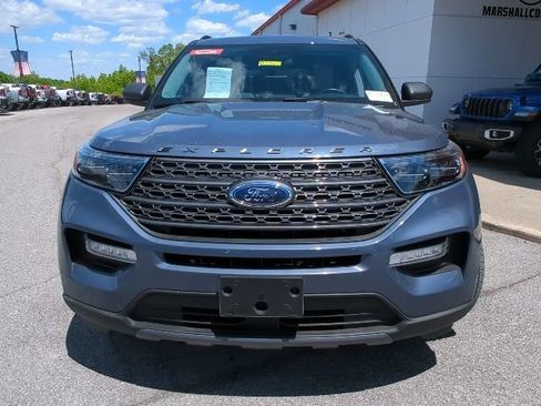 Used 2021 Ford Explorer XLT w/ Equipment Group 202A AWD/4WD image 4