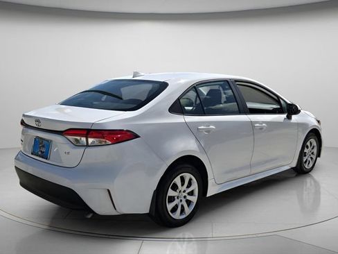 Used 2025 Toyota Corolla LE FWD image 7
