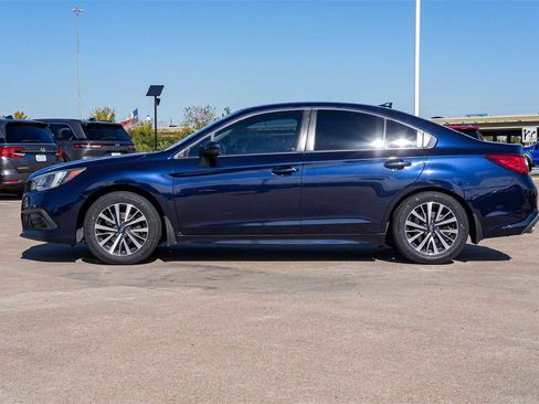 Used 2018 Subaru Legacy 2.5i Premium w/ Moonroof Package image 3
