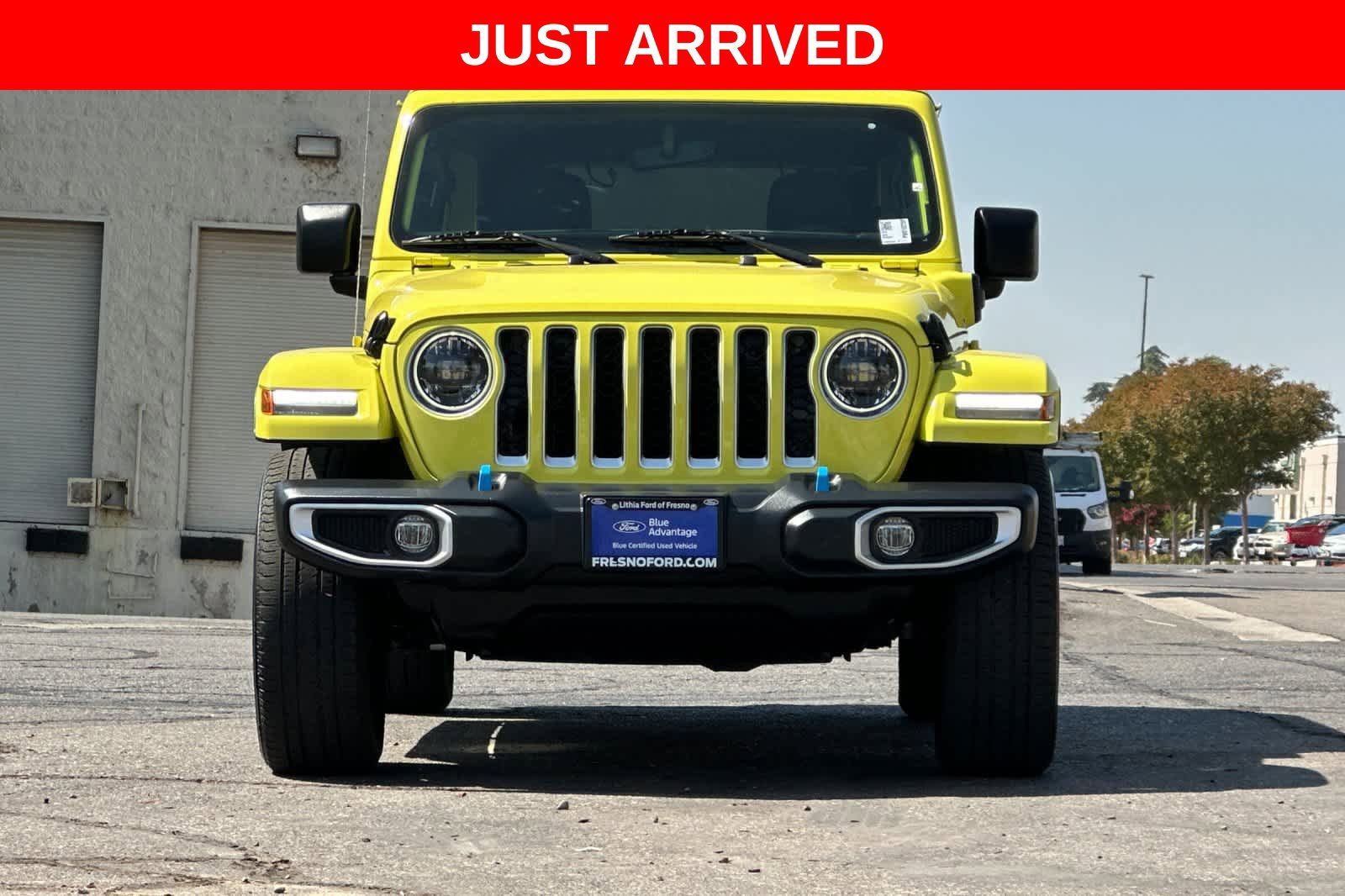 Used 2023 Jeep Wrangler Unlimited Sahara AWD/4WD image 11
