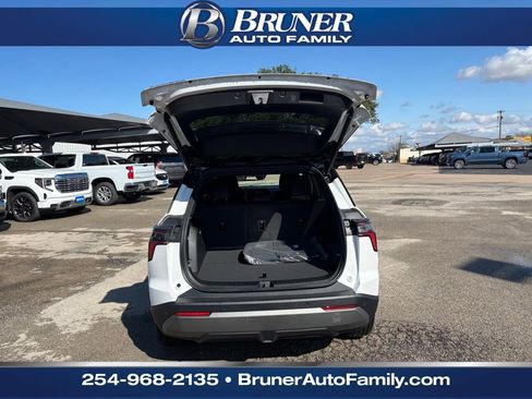 New 2026 Chevrolet Equinox LT w/ Convenience Package II image 10