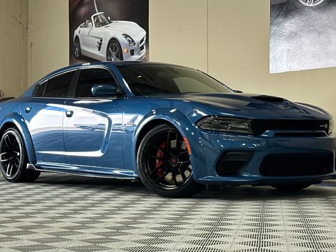 Used 2021 Dodge Charger Scat Pack RWD image 2
