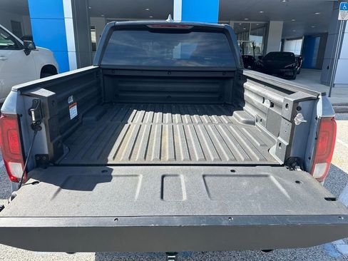 Used 2025 Honda Ridgeline Sport image 4